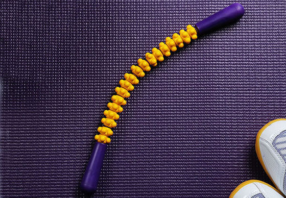 Massagista de pescoço portátil feito de plástico reciclável para relaxamento personalizado