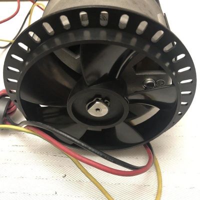 Motor de esteira de 180V DC de alto binário e 8,2A de corrente contínua para equipamentos de fitness