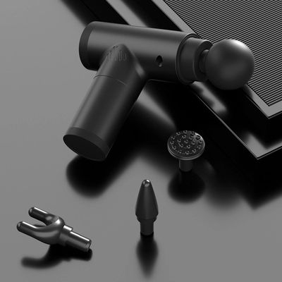 Práctica pistola de massagem de vibração de 4 cabeças para relaxamento muscular e desempenho esportivo